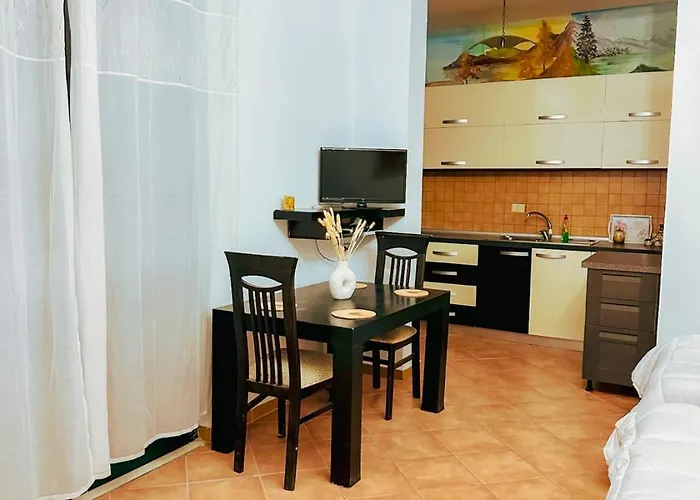 Tate Beachfront Appartamento Durrës